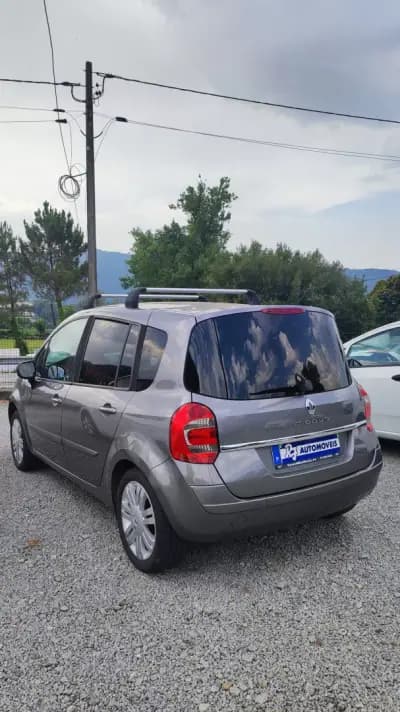 Sell Renault Grand Modus 2009 - 6589 EUR, 209758 km - AUTO.MOTO.pt