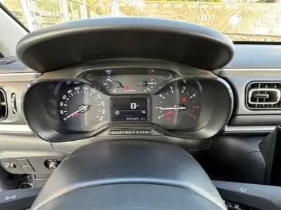 Vendo Citroën C3 2023 - 16900 EUR, 43439 km - AUTO.MOTO.pt