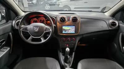 Vendo Dacia Sandero 2018 - 10990 EUR, 129000 km - AUTO.MOTO.pt