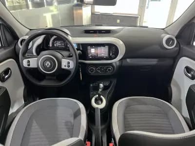 Vendo Renault Twingo 2021 - 12600 EUR, 23035 km - AUTO.MOTO.pt