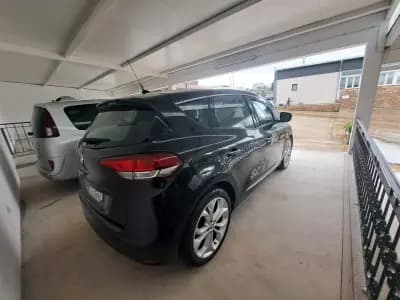 Sell Renault Scénic 2017 - 9980 EUR, 262136 km - AUTO.MOTO.pt