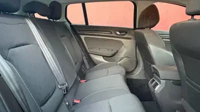 Sell Renault Mégane Sport Tourer 2019 - 12900 EUR, 94000 km - AUTO.MOTO.pt