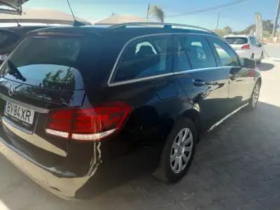 Vendo Mercedes-Benz E 200 2016 - 20900 EUR, 180000 km - AUTO.MOTO.pt