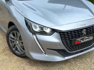 Sell Peugeot 208 2022 - 13800 EUR, 40000 km - AUTO.MOTO.pt