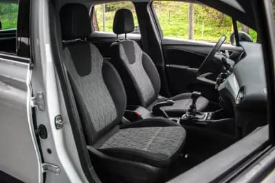 Vendo Opel Crossland X 2020 - 11980 EUR, 87391 km - AUTO.MOTO.pt