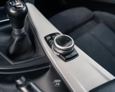 Vendo BMW 318 2016 - 23990 EUR, 113550 km - AUTO.MOTO.pt