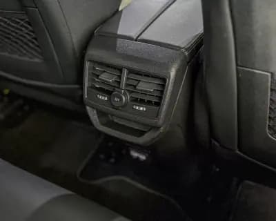 Vendo Peugeot 3008 2021 - 23650 EUR, 140511 km - AUTO.MOTO.pt