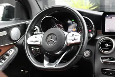 Vendo Mercedes-Benz GLC 300 2020 - 36900 EUR, 148682 km - AUTO.MOTO.pt