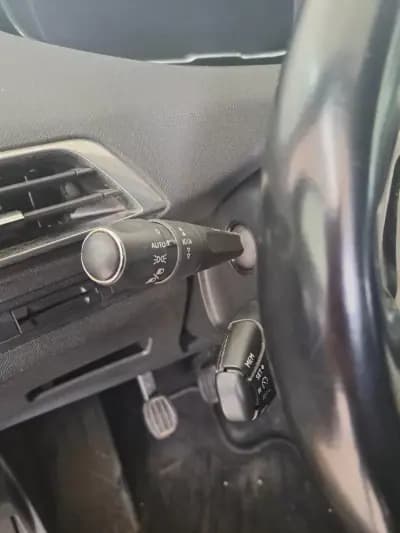 Sell Peugeot 5008 2017 - 12950 EUR, 234201 km - AUTO.MOTO.pt