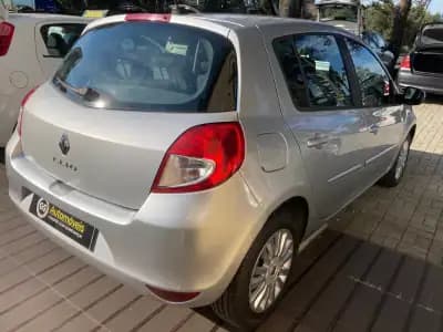 Vendo Renault Clio 2010 - 4990 EUR, 207500 km - AUTO.MOTO.pt