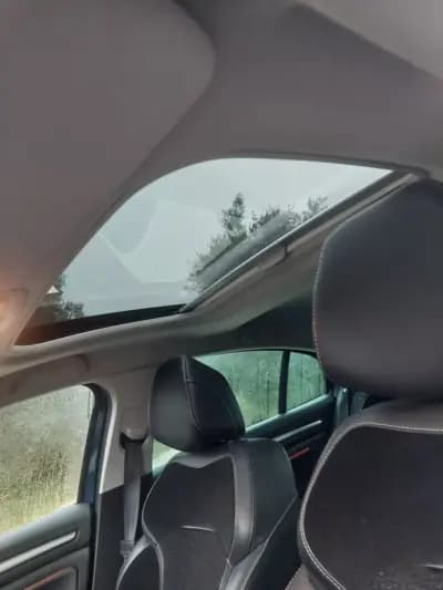 Sell Renault Mégane Grand Coupe 2019 - 15950 EUR, 111650 km - AUTO.MOTO.pt