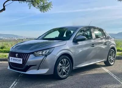 Vendo Peugeot 208 2021 - 17480 EUR, 43270 km - AUTO.MOTO.pt