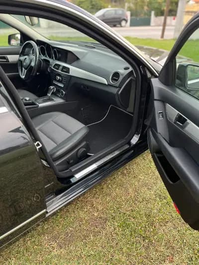 Sell Mercedes-Benz C 220 2010 - 11900 EUR, 310000 km - AUTO.MOTO.pt