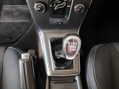 Vendo Volvo V40 2013 - 8350 EUR, 298100 km - AUTO.MOTO.pt