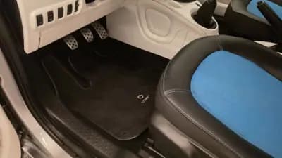 Vendo Smart Fortwo Cabrio 2014 - 8900 EUR, 145888 km - AUTO.MOTO.pt