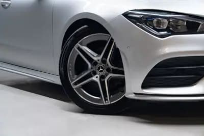 Vendo Mercedes-Benz CLA 180 2022 - 34950 EUR, 67000 km - AUTO.MOTO.pt