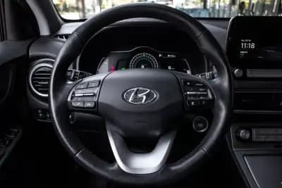 Sell Hyundai Kauai 2021 - 21800 EUR, 47318 km - AUTO.MOTO.pt