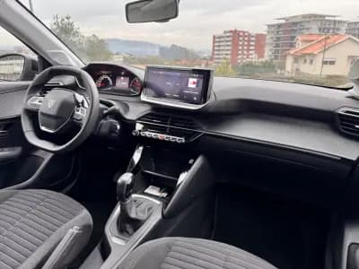 Sell Peugeot 208 2024 - 17990 EUR, 1500 km - AUTO.MOTO.pt