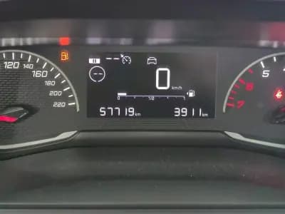 Sell Peugeot 208 2022 - 12900 EUR, 57719 km - AUTO.MOTO.pt