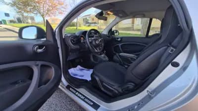 Vendo Smart Fortwo Cabrio 2018 - 12480 EUR, 70000 km - AUTO.MOTO.pt