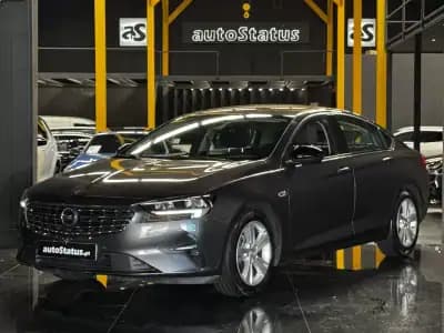 Vendo Opel Insignia Grand Sport 2022 - 17990 EUR, 102300 km - AUTO.MOTO.pt