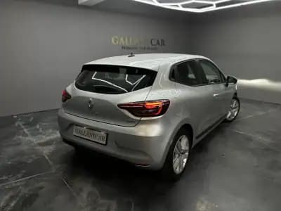 Vendo Renault Clio 2022 - 19800 EUR, 84000 km - AUTO.MOTO.pt