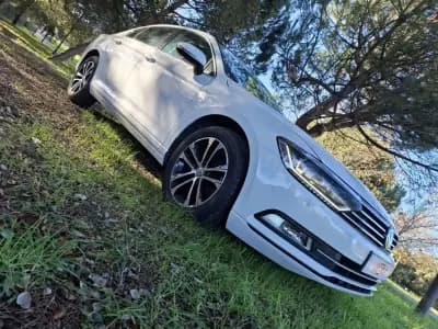 Sell Volkswagen Passat 2016 - 14500 EUR, 181600 km - AUTO.MOTO.pt
