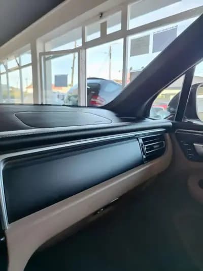 Vendo Porsche Macan 2024 - 86500 EUR, 20700 km - AUTO.MOTO.pt