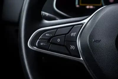 Sell Renault Zoe 2020 - 12900 EUR, 46635 km - AUTO.MOTO.pt