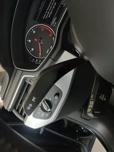 Vendo Audi A4 Avant 2017 - 18700 EUR, 168000 km - AUTO.MOTO.pt