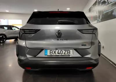 Vendo Renault Scénic E-Tech 2024 - 40990 EUR, 9000 km - AUTO.MOTO.pt