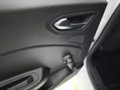 Sell Renault Clio 2020 - 13450 EUR, 185157 km - AUTO.MOTO.pt