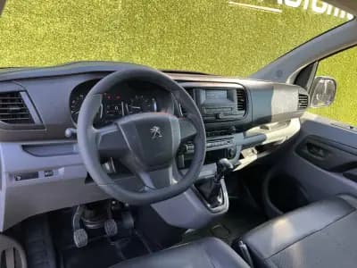 Vendo Peugeot Expert 2020 - 16500 EUR, 135000 km - AUTO.MOTO.pt