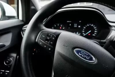 Vendo Ford Puma 2022 - 16400 EUR, 45000 km - AUTO.MOTO.pt