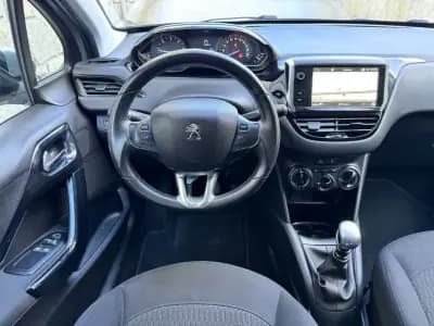 Sell Peugeot 208 2018 - 11900 EUR, 123326 km - AUTO.MOTO.pt