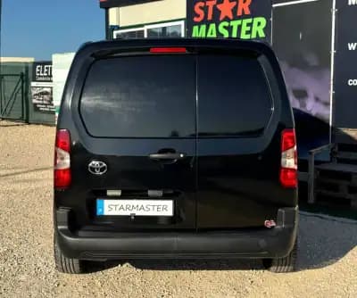 Sell Toyota Proace 2023 - 15750 EUR, 51075 km - AUTO.MOTO.pt