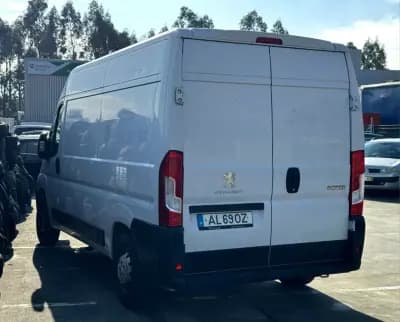 Vendo Peugeot Boxer 2021 - 7940 EUR, 201820 km - AUTO.MOTO.pt