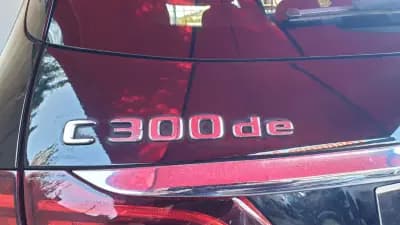 Vendo Mercedes-Benz C 300 2020 - 24999 EUR, 175000 km - AUTO.MOTO.pt