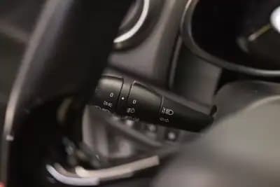 Vendo Renault Clio 2016 - 10900 EUR, 146780 km - AUTO.MOTO.pt