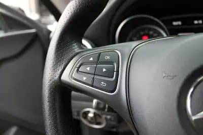 Sell Mercedes-Benz CLA 180 2016 - 15990 EUR, 215975 km - AUTO.MOTO.pt