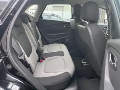 Vendo Renault Captur 2015 - 11900 EUR, 133000 km - AUTO.MOTO.pt