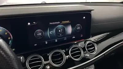 Sell Mercedes-Benz E 300 2022 - 42990 EUR, 90455 km - AUTO.MOTO.pt