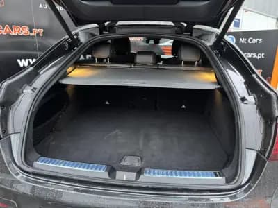 Vendo Mercedes-Benz GLC 300 2021 - 46900 EUR, 129900 km - AUTO.MOTO.pt