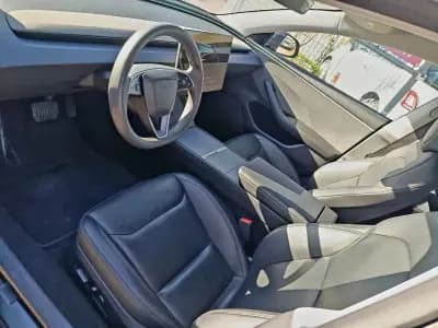 Vendo Tesla Model 3 2024 - 34000 EUR, 59000 km - AUTO.MOTO.pt