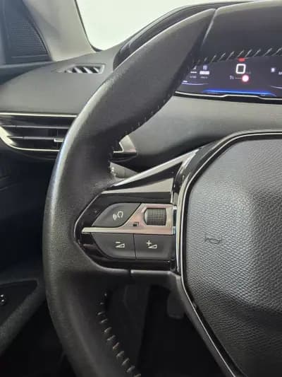 Vendo Peugeot 3008 2019 - 18640 EUR, 104863 km - AUTO.MOTO.pt