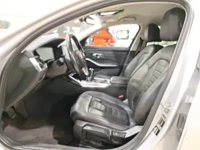 Sell BMW 318 2021 - 26750 EUR, 127950 km - AUTO.MOTO.pt