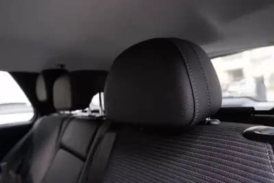 Vendo Mercedes-Benz C 200 2023 - 34900 EUR, 117000 km - AUTO.MOTO.pt