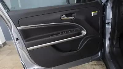 Vendo Jeep Avenger 2024 - 20900 EUR, 23500 km - AUTO.MOTO.pt