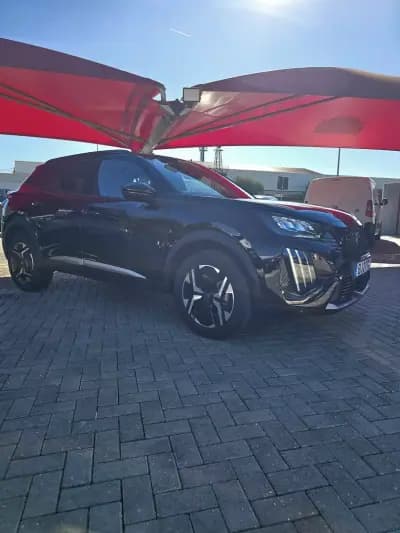 Vendo Peugeot 2008 2024 - 22900 EUR, 27230 km - AUTO.MOTO.pt