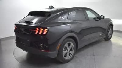 Vendo Ford Mustang Mach-E 2022 - 29000 EUR, 28000 km - AUTO.MOTO.pt